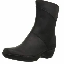 Hot Sale 😍 Merrell 👩 women Emma Mid Leather Boot - Medium in Black 😀